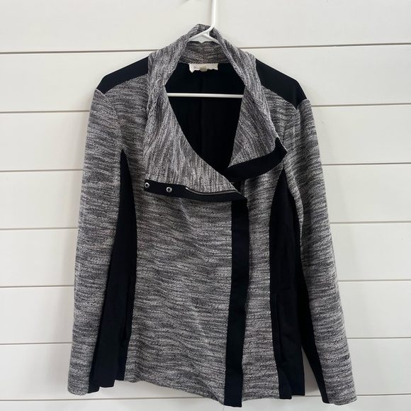 Two by Vince Camuto Black and Gray Asymmetrical Blazer - Picture 1 of 5